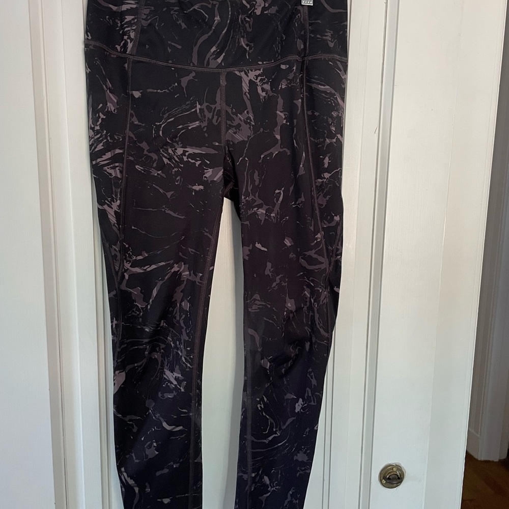 Athleta Black Marble Leggings
